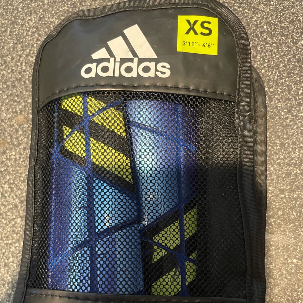 Soccer pro shield slip in shin guard adidas